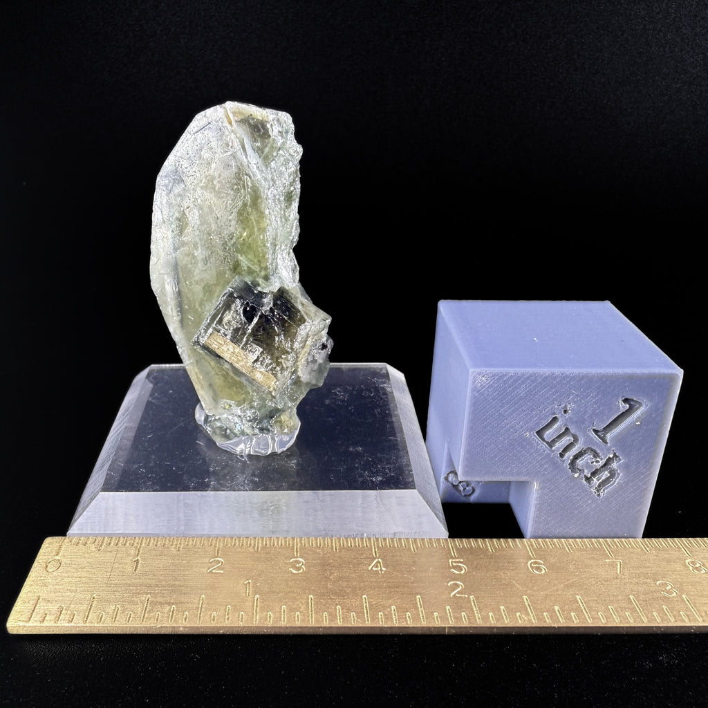 Fluorapatite