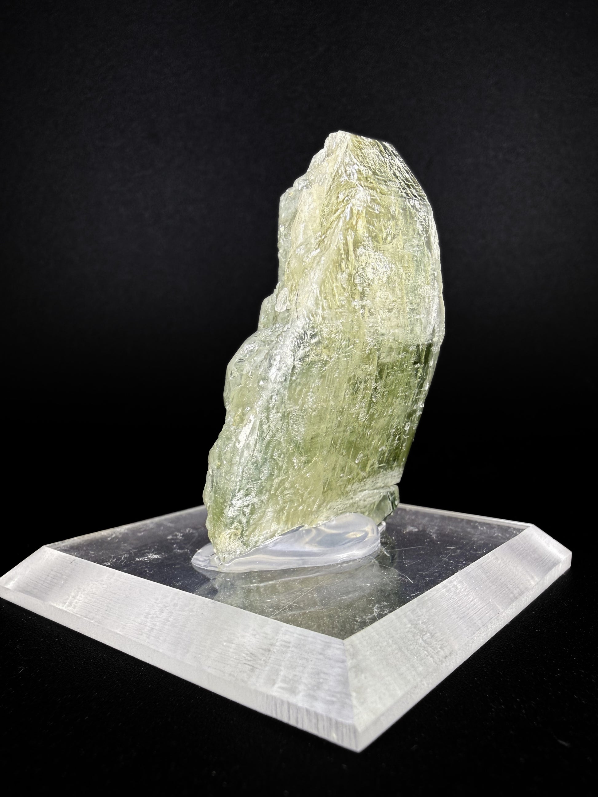 Fluorapatite