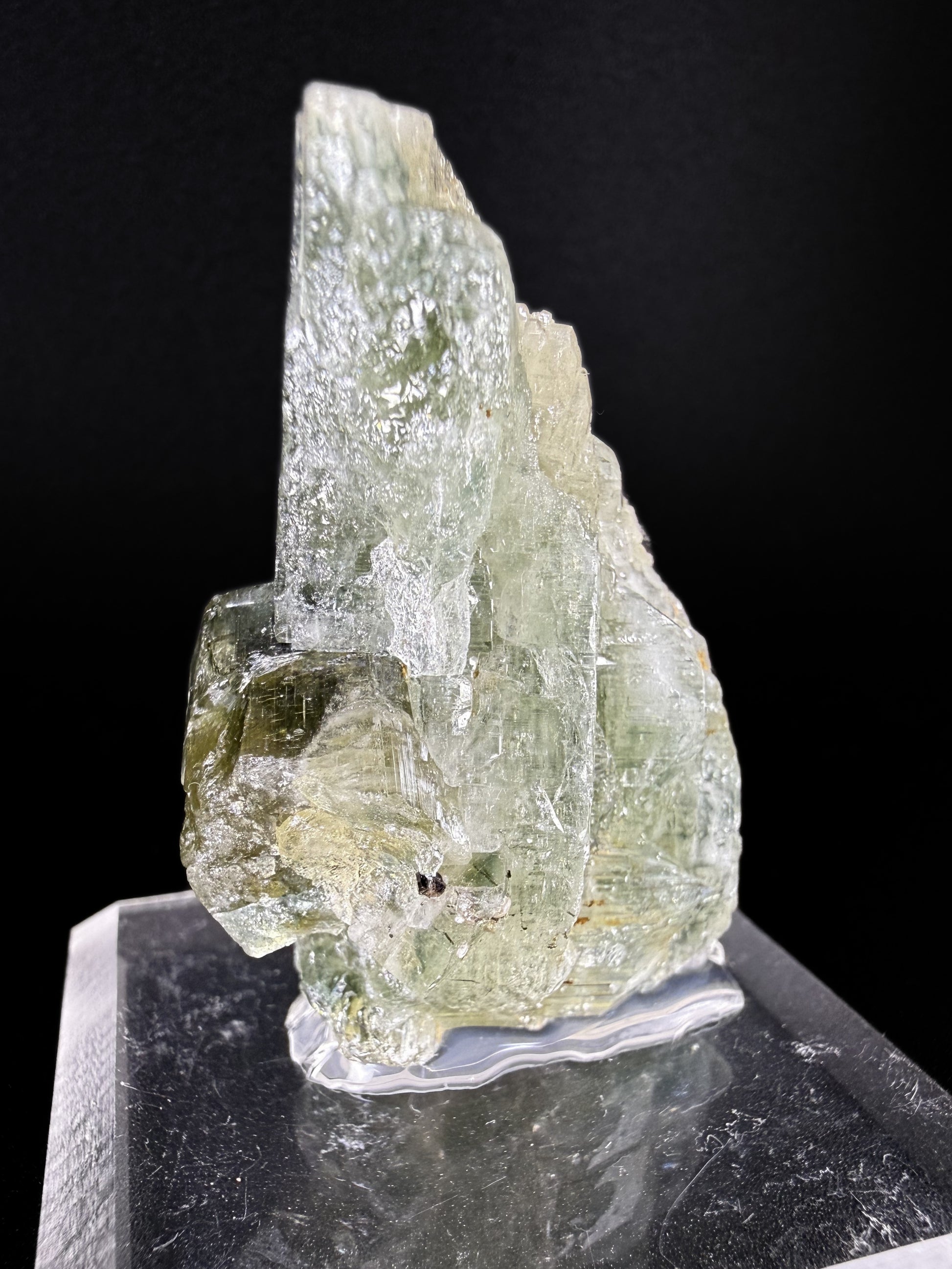 Fluorapatite