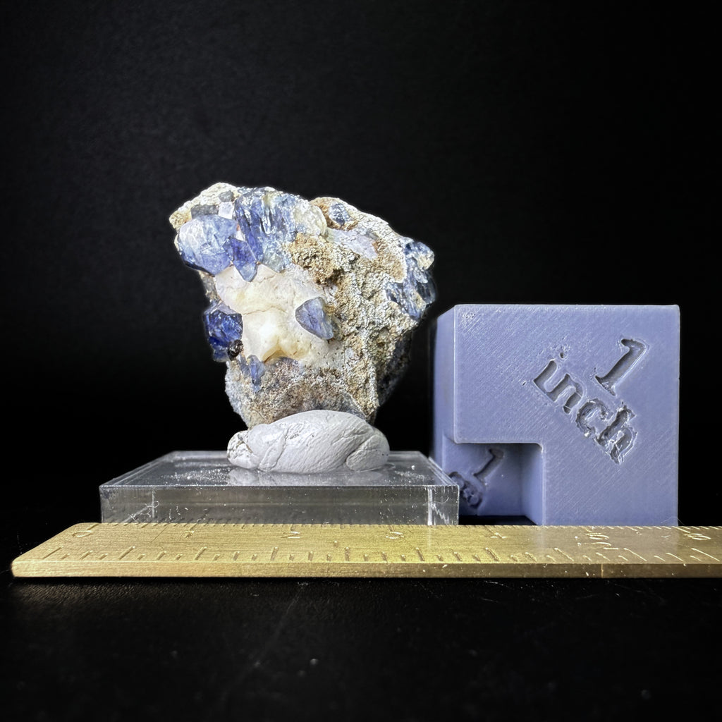 Benitoite with Neptunite & Joaquinite