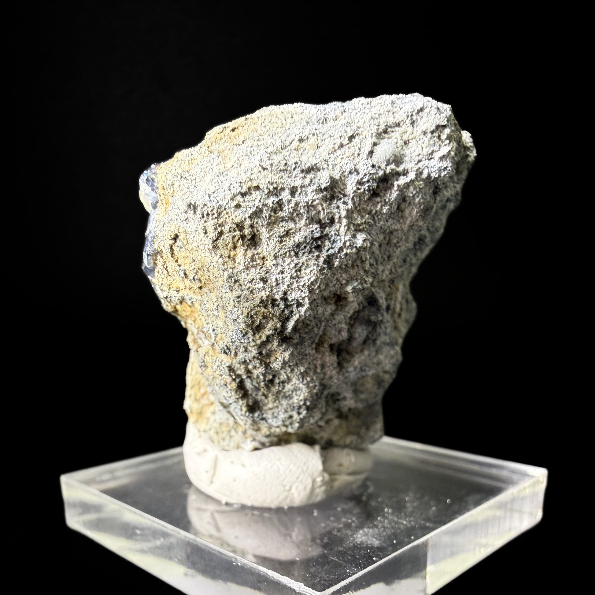 Benitoite with Neptunite & Joaquinite