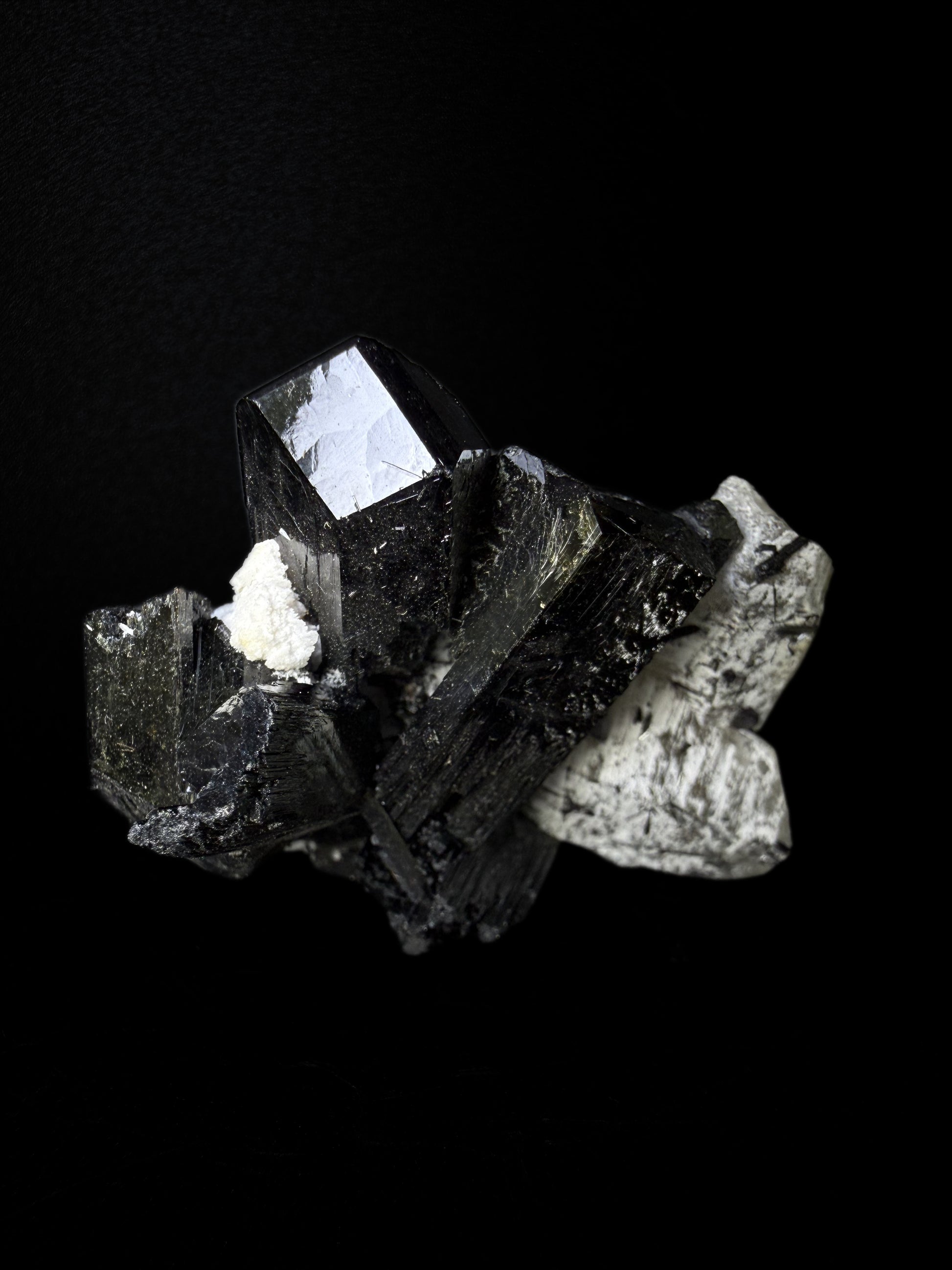 Schorl var. Tourmaline