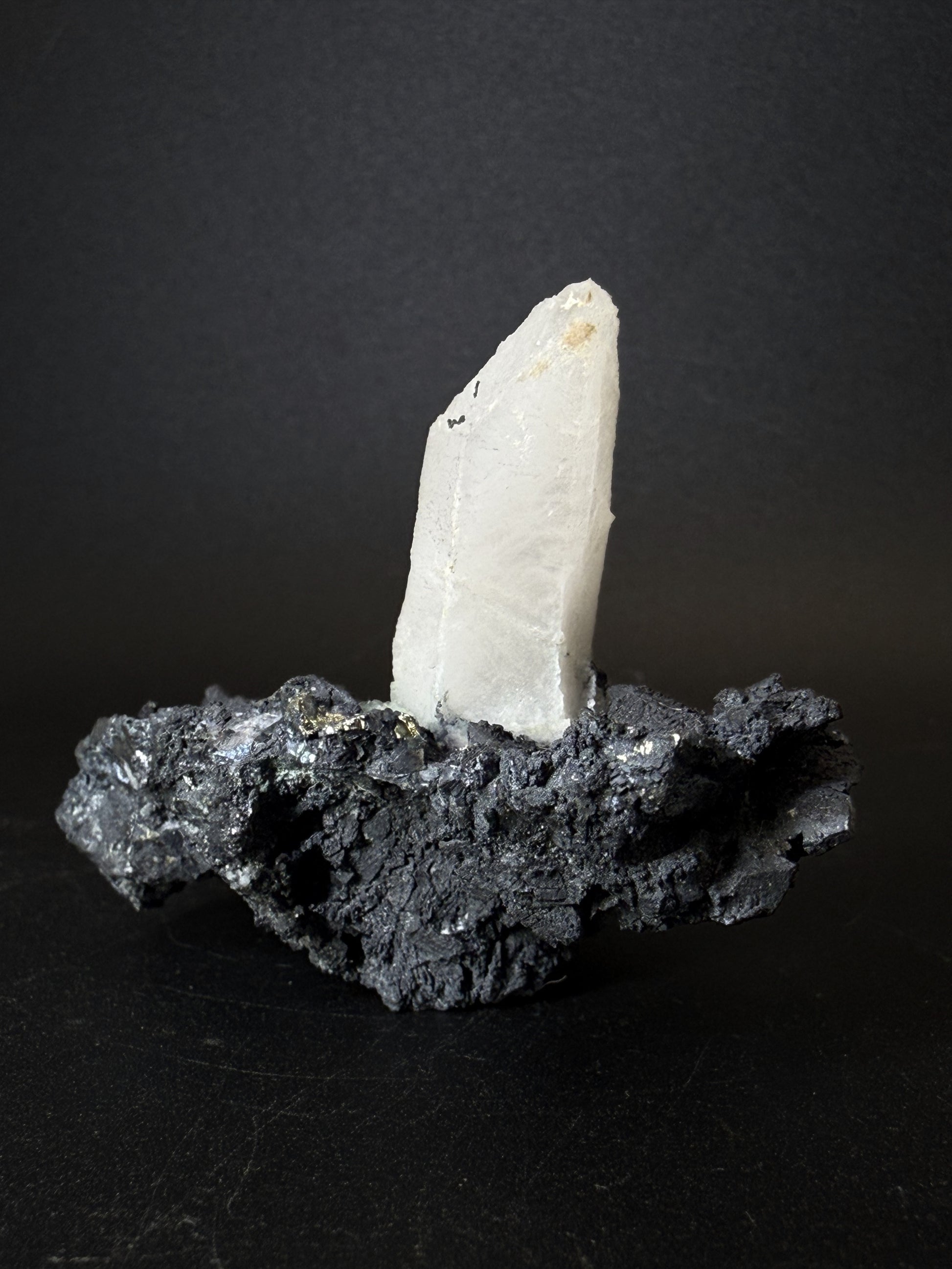 Quartz on Tennantite