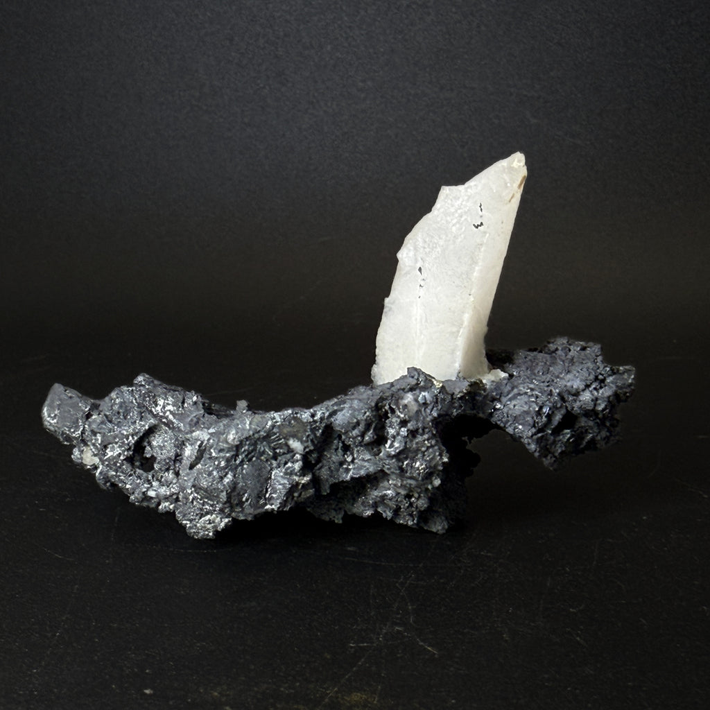 Quartz on Tennantite