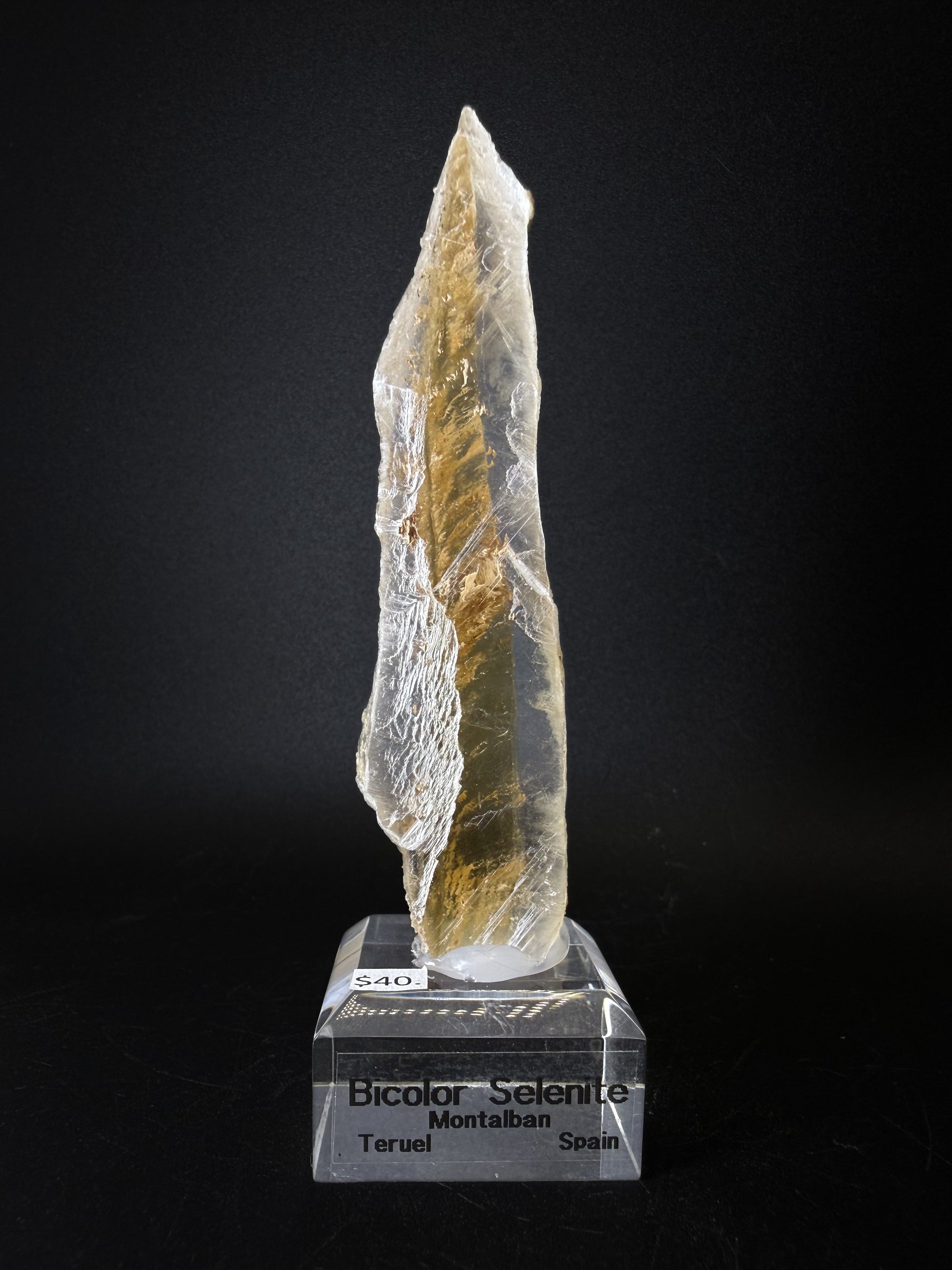 Bicolor Selenite