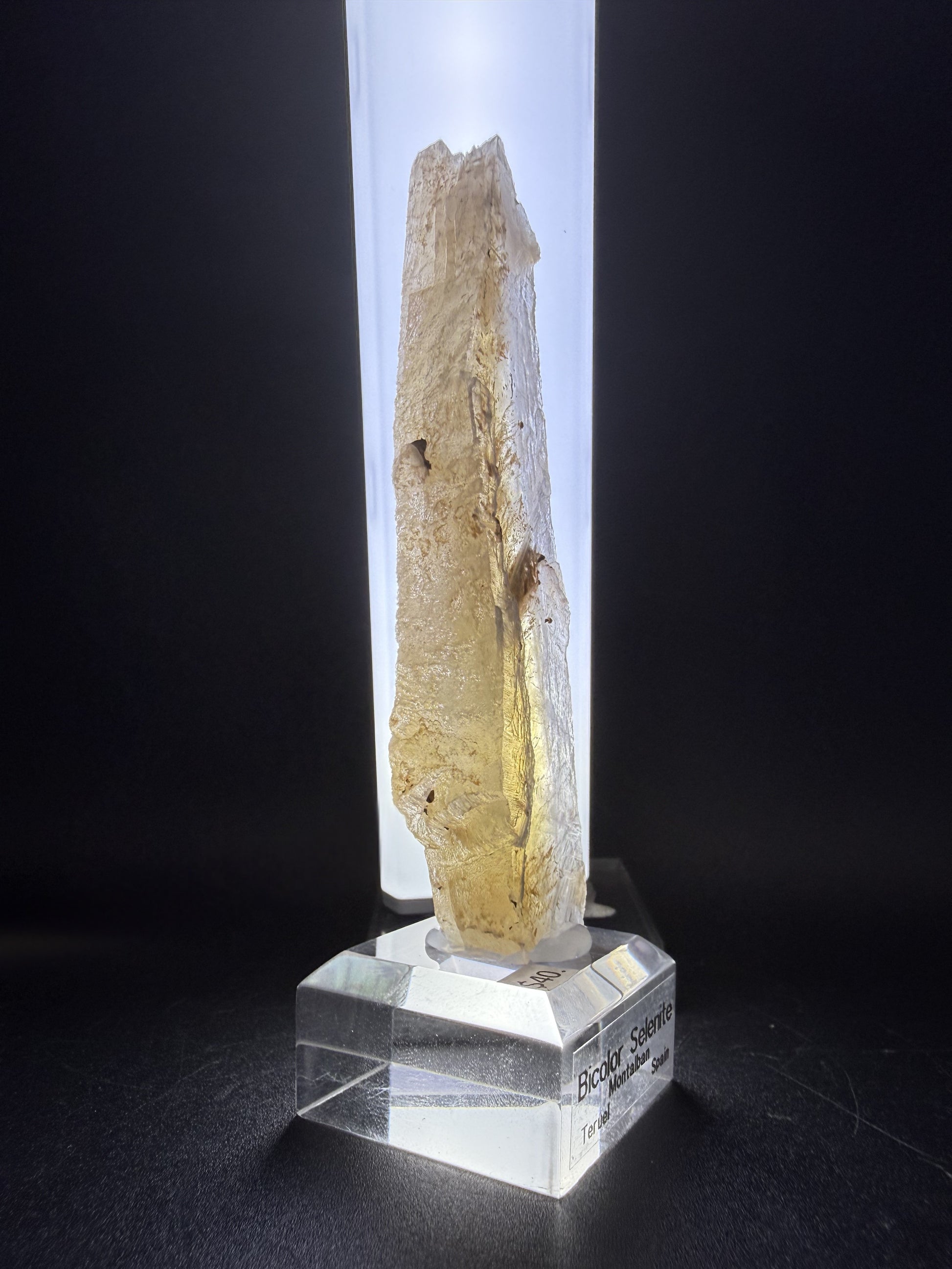Bicolor Selenite