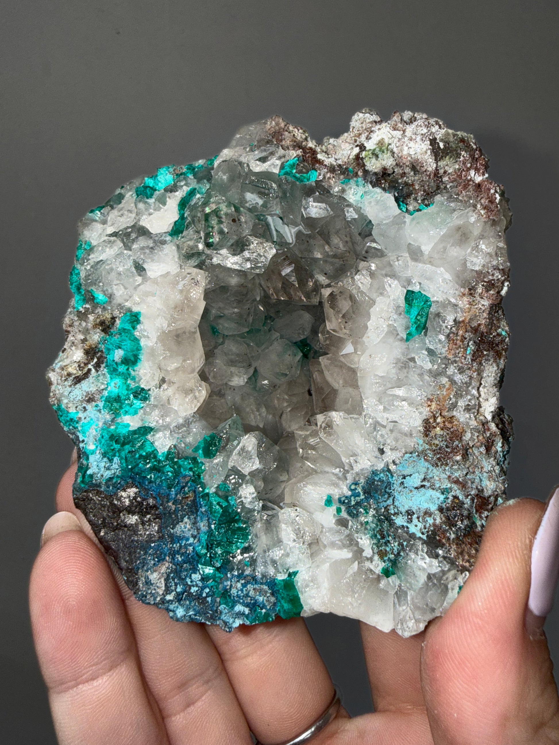 Quartz, Dioptase and Plancheite