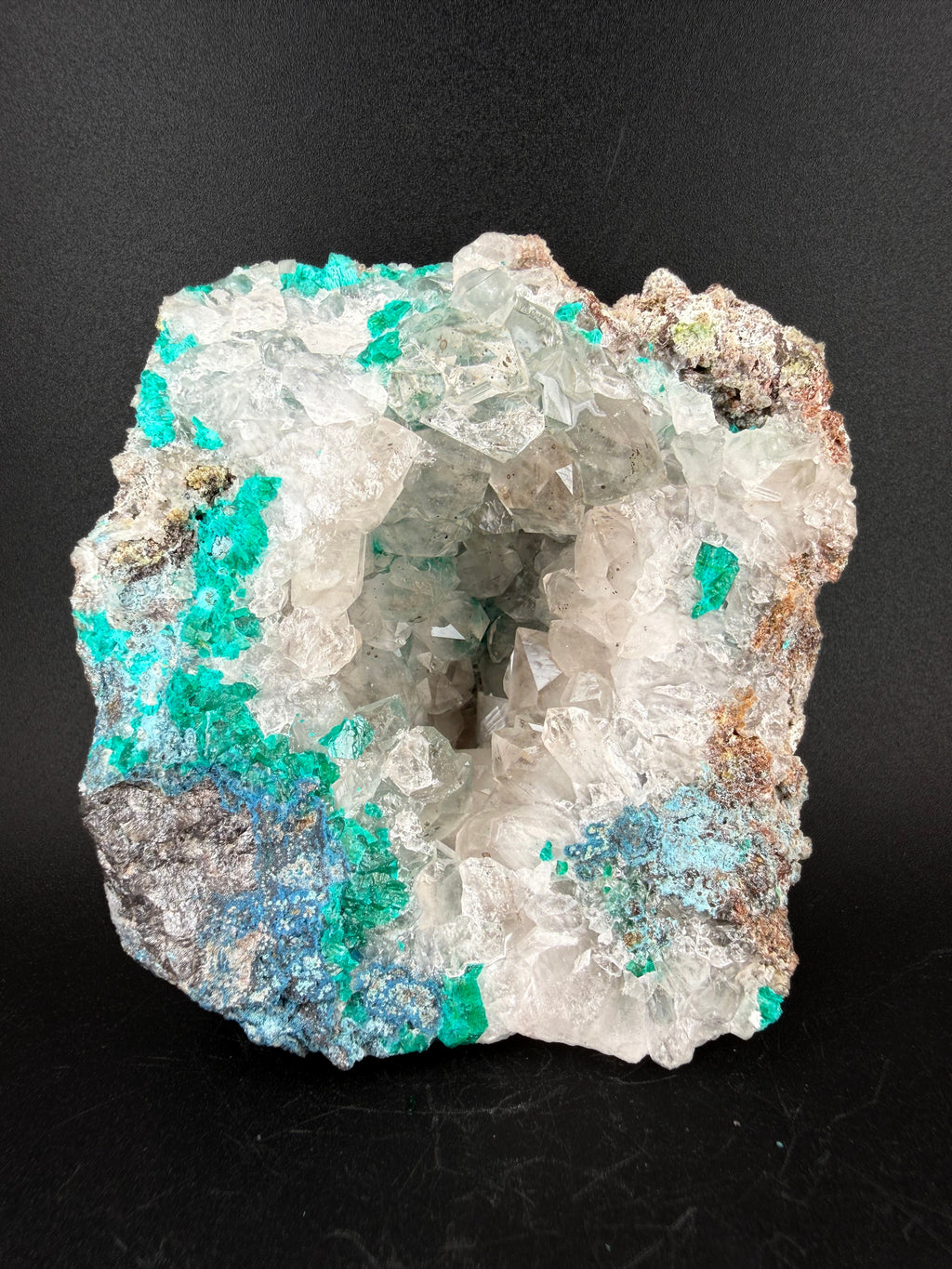 Quartz, Dioptase and Plancheite