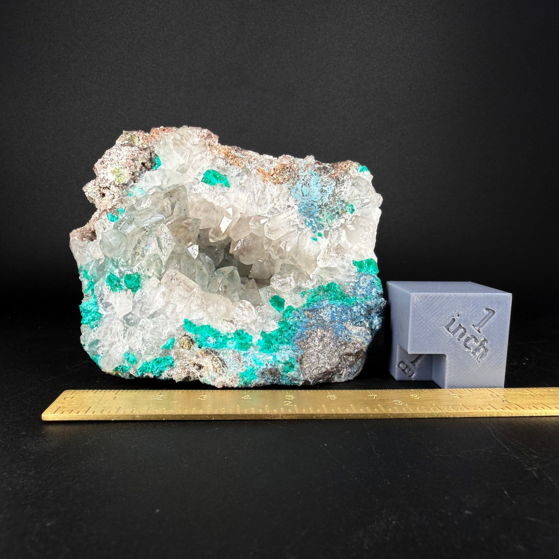 Quartz, Dioptase and Plancheite