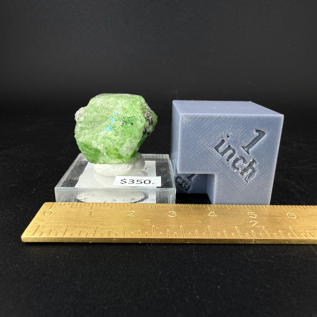 Grossular Garnet Var. Tsavorite
