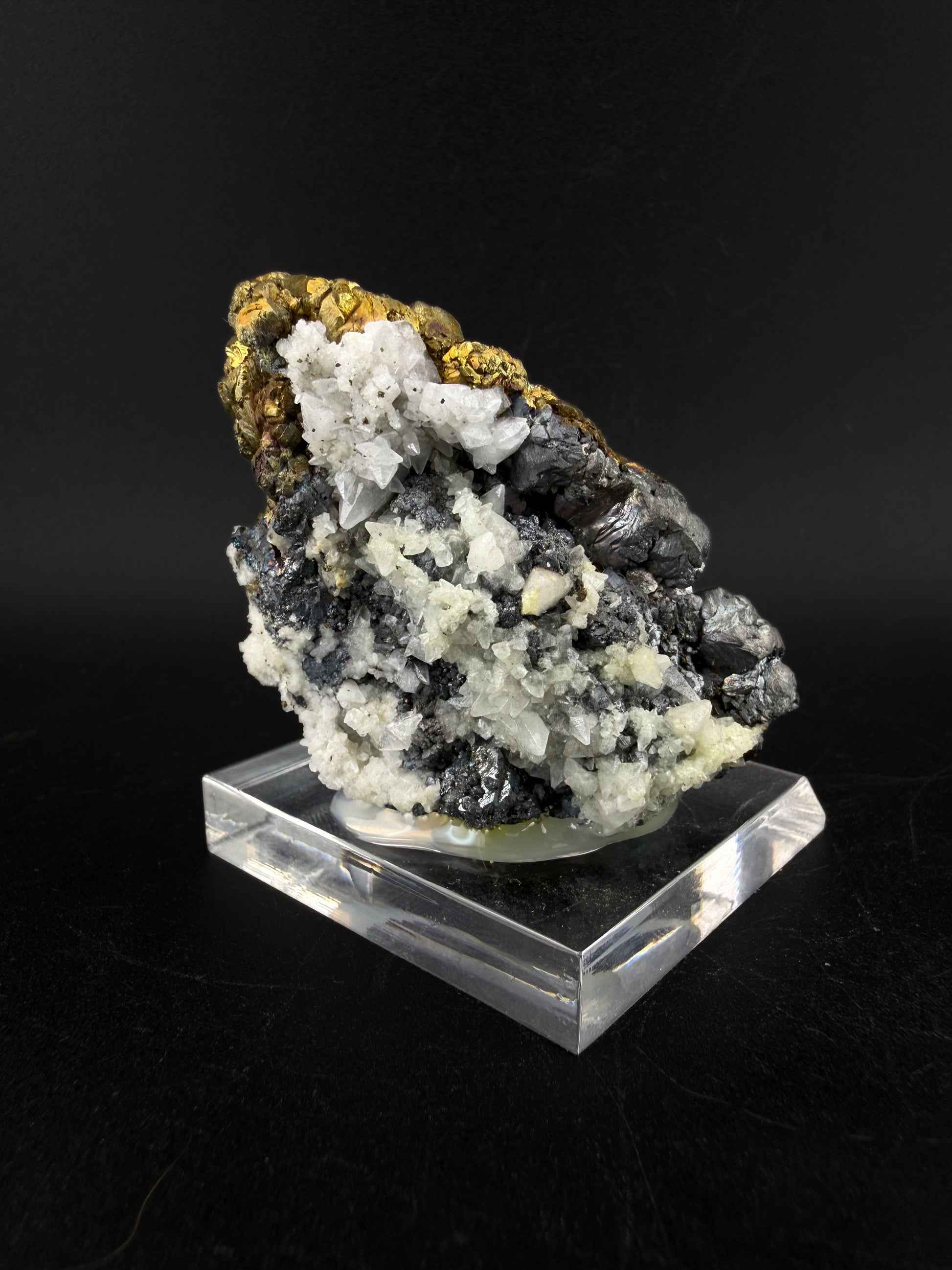 Pyrite Tetrahedrite on Chalcopyrite with Bournonite and Mangano Calcite