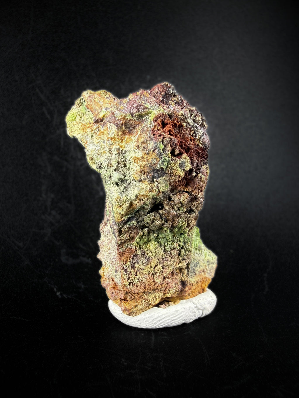 Dungganinte, Native Gold and Quetzalcoatlite