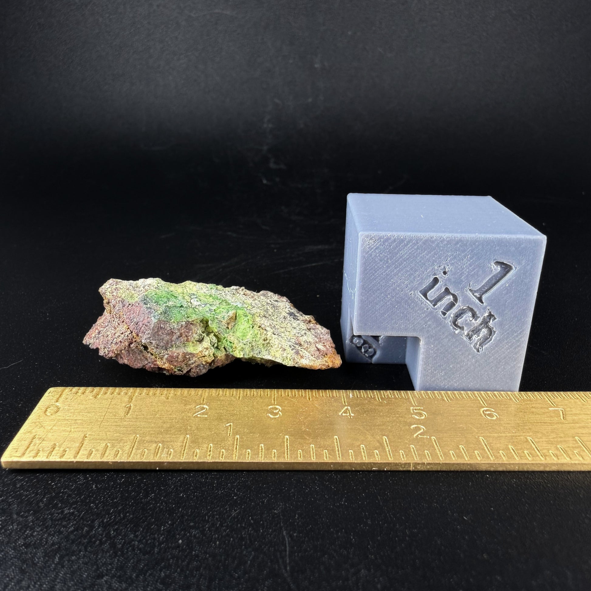 Dungganinte, Native Gold and Quetzalcoatlite