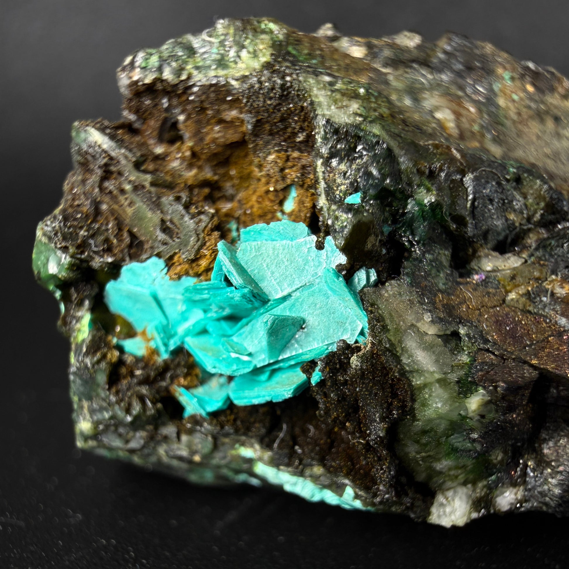 Chalcophyllite