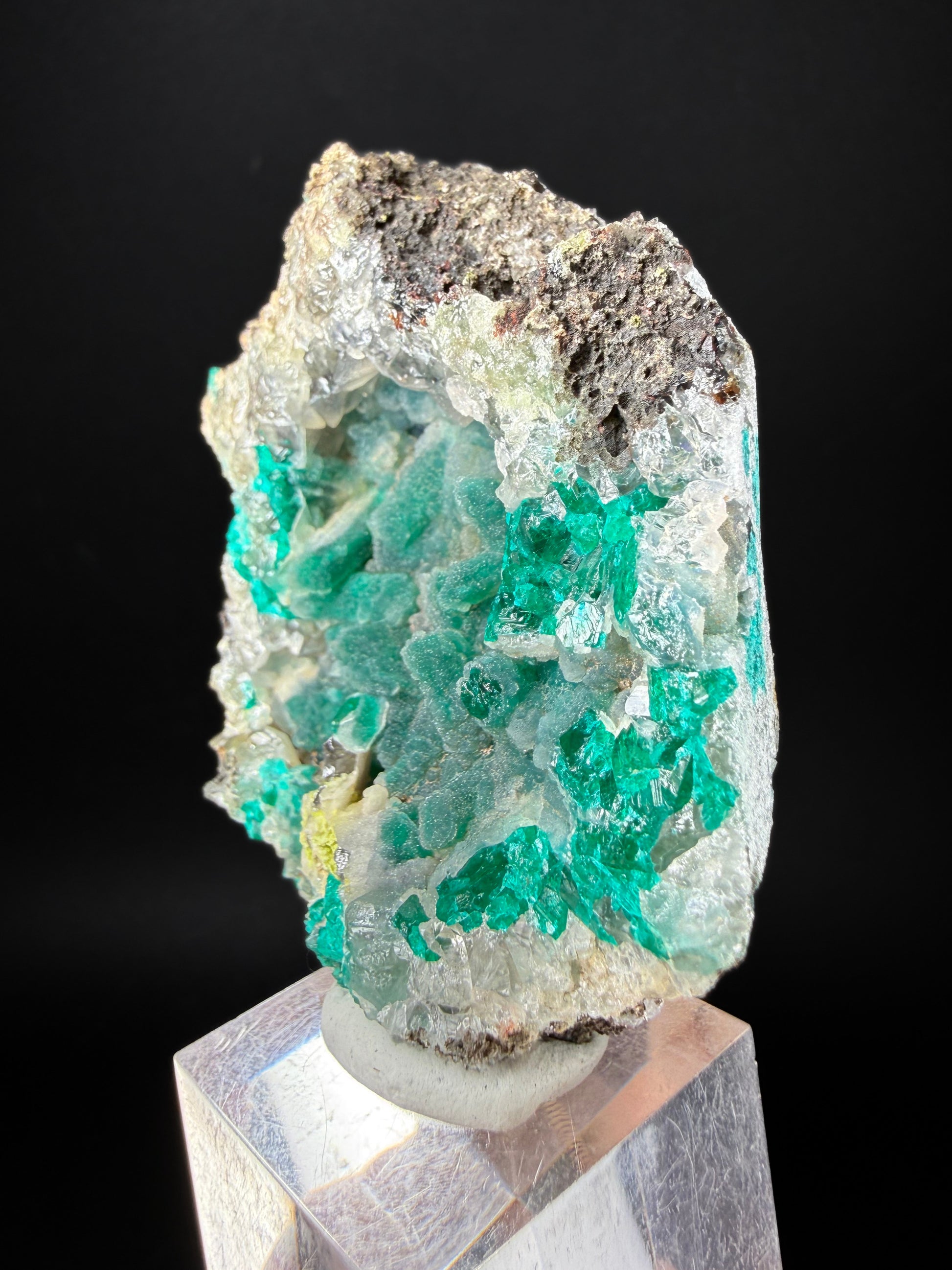 Diopside, Malachite, Hemimorphite, and Cerussite