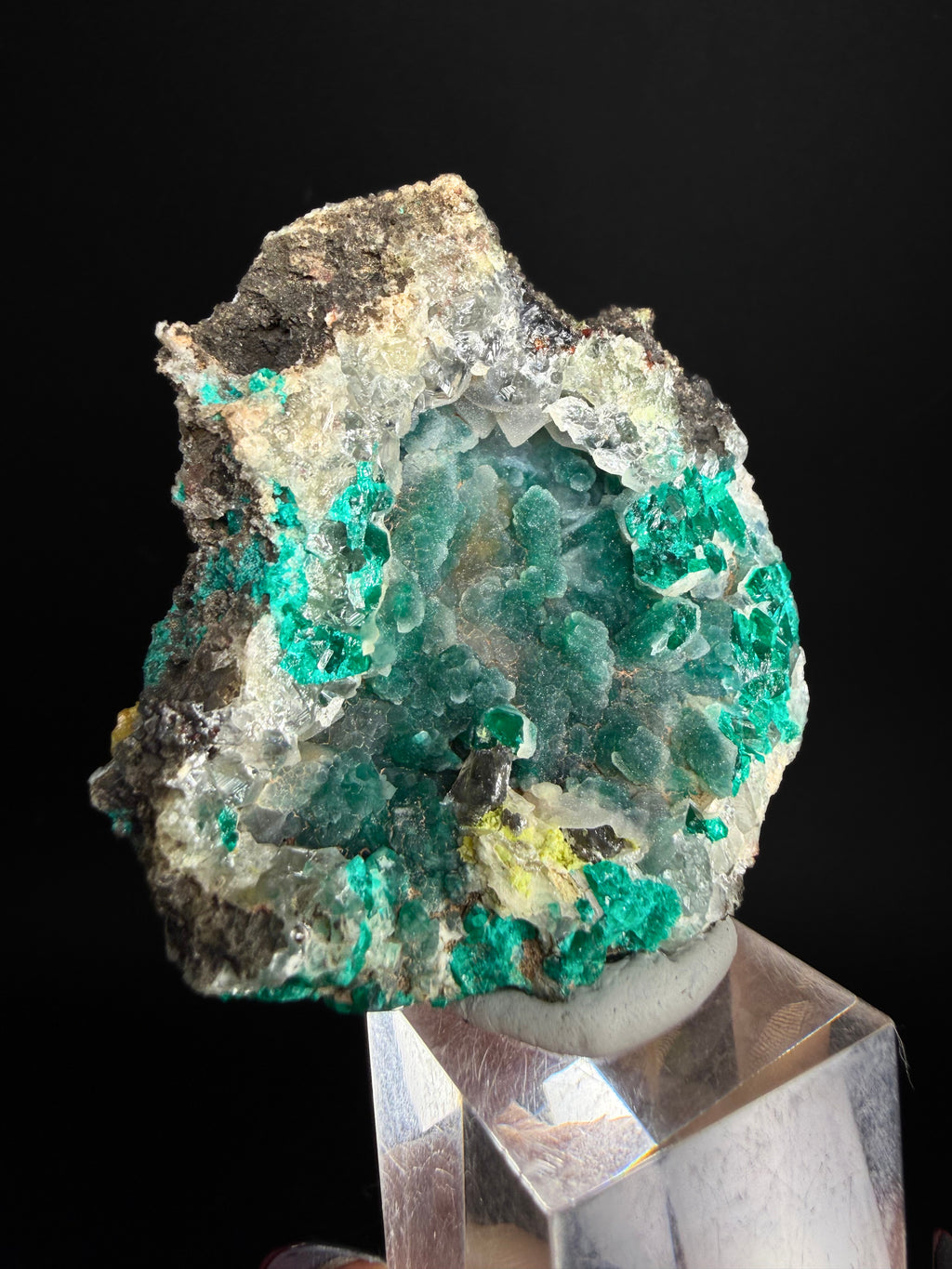 Diopside, Malachite, Hemimorphite, and Cerussite