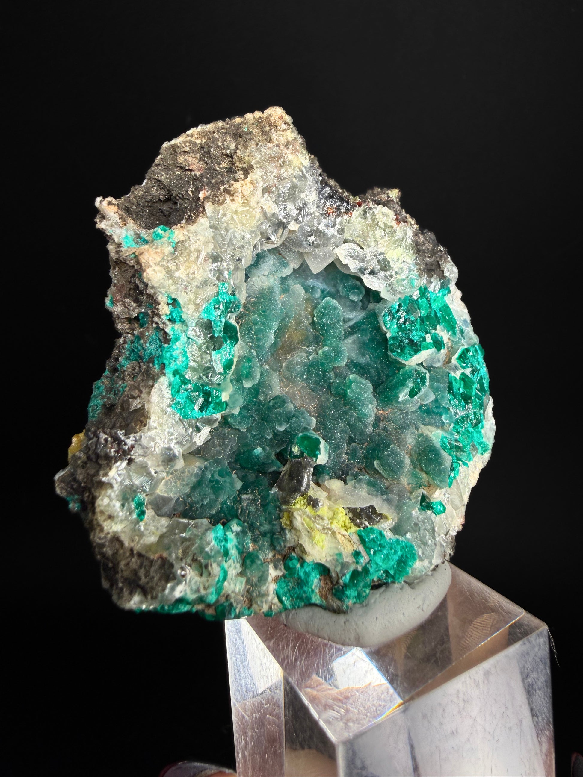 Diopside, Malachite, Hemimorphite, and Cerussite