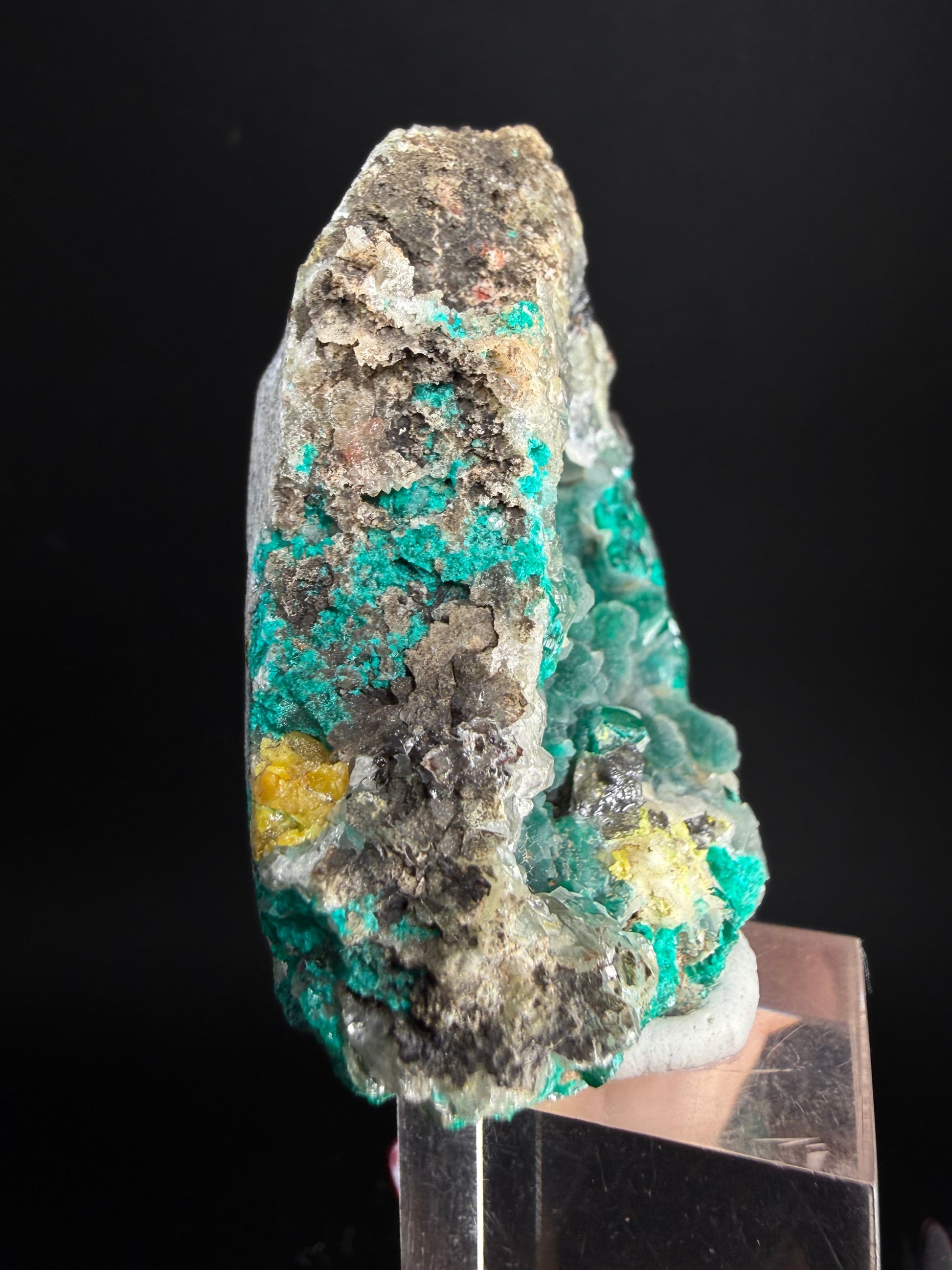 Diopside, Malachite, Hemimorphite, and Cerussite