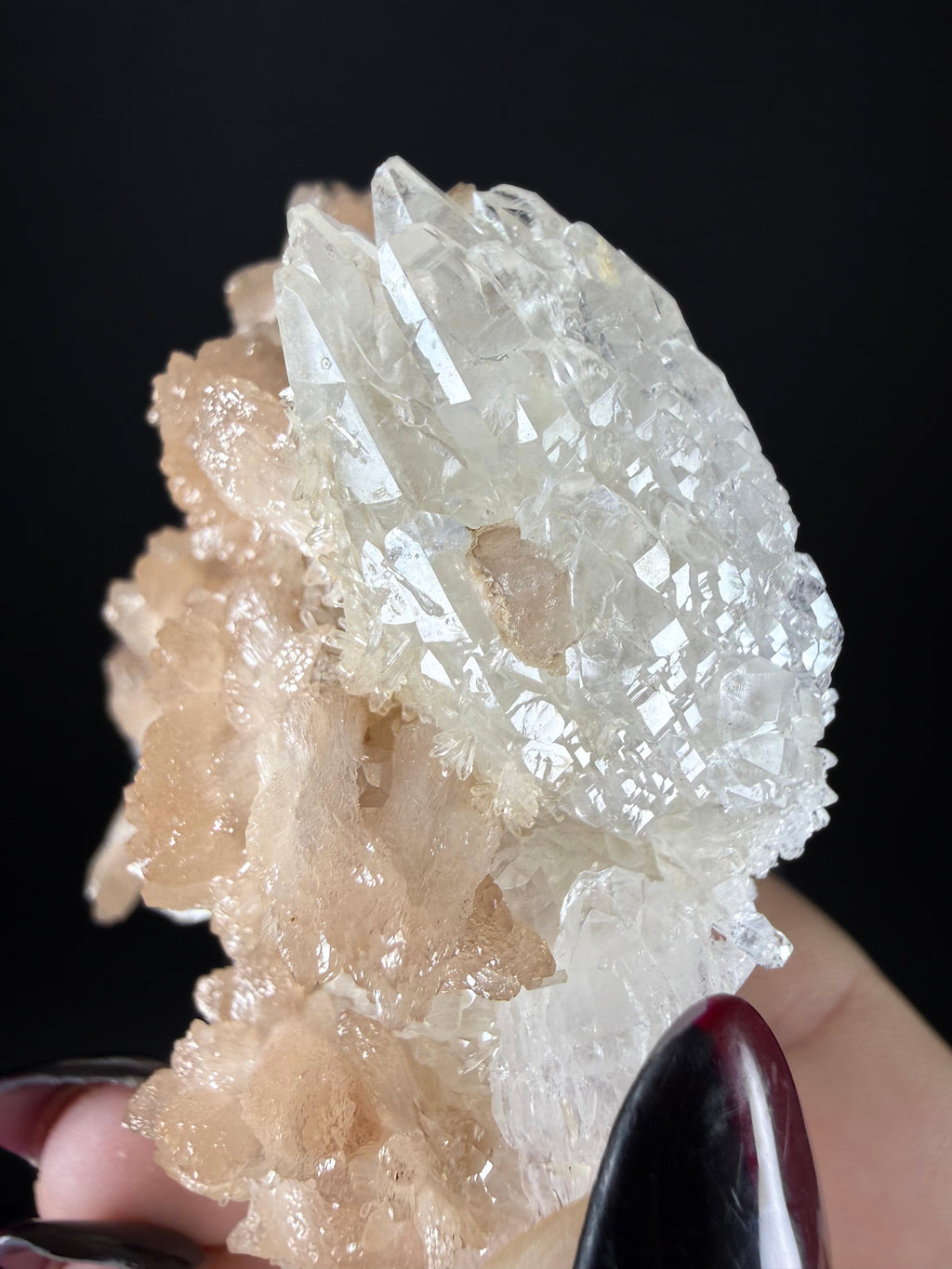 Olmite on Calcite