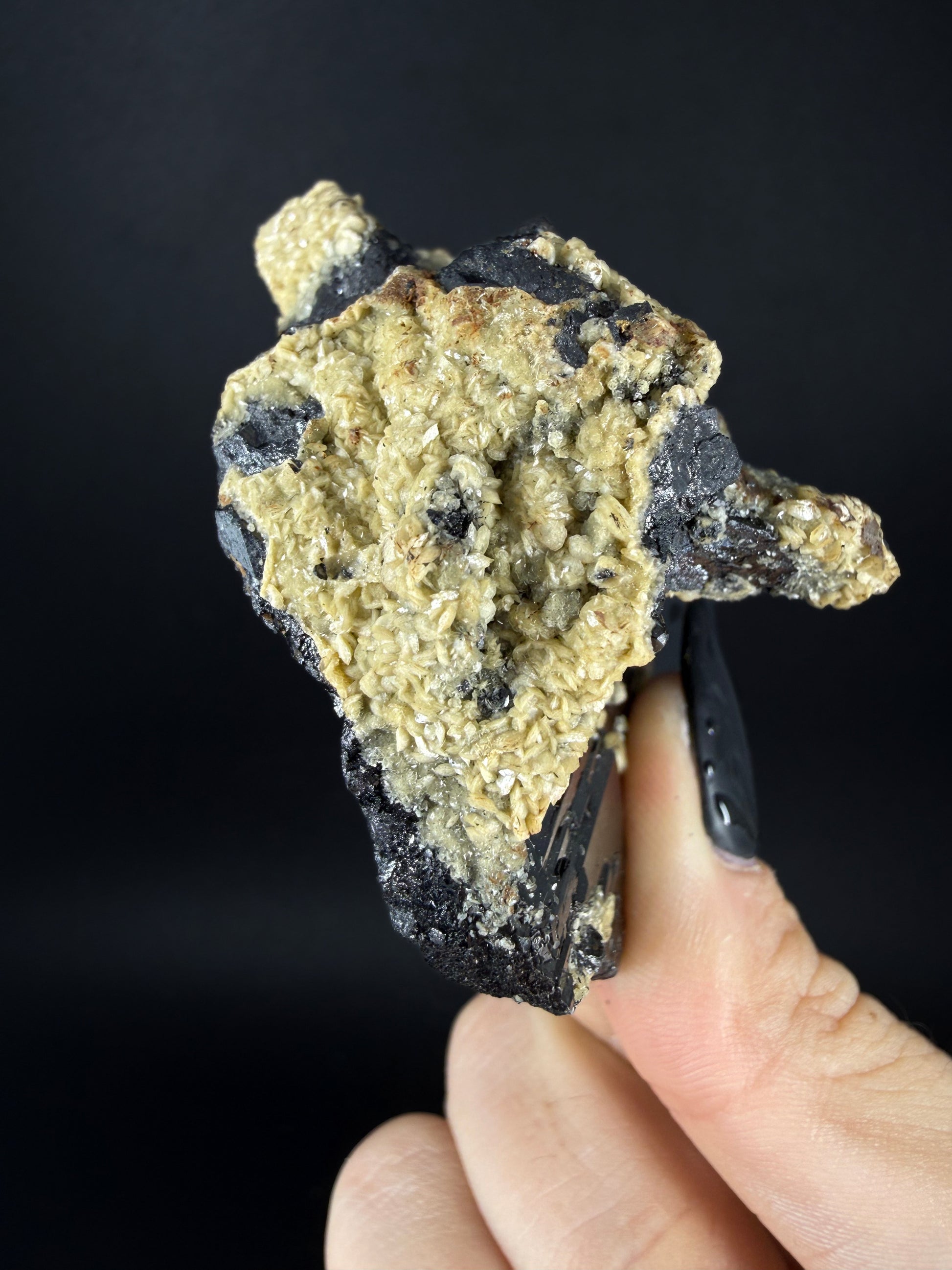 Siderite on Ferberite