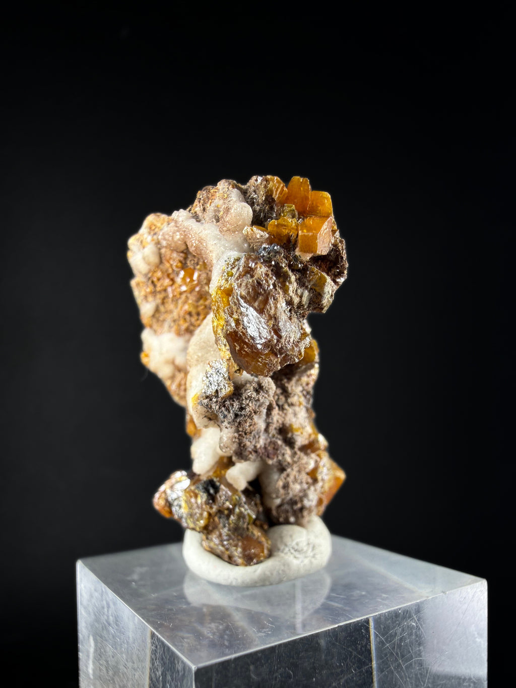 Wulfenite