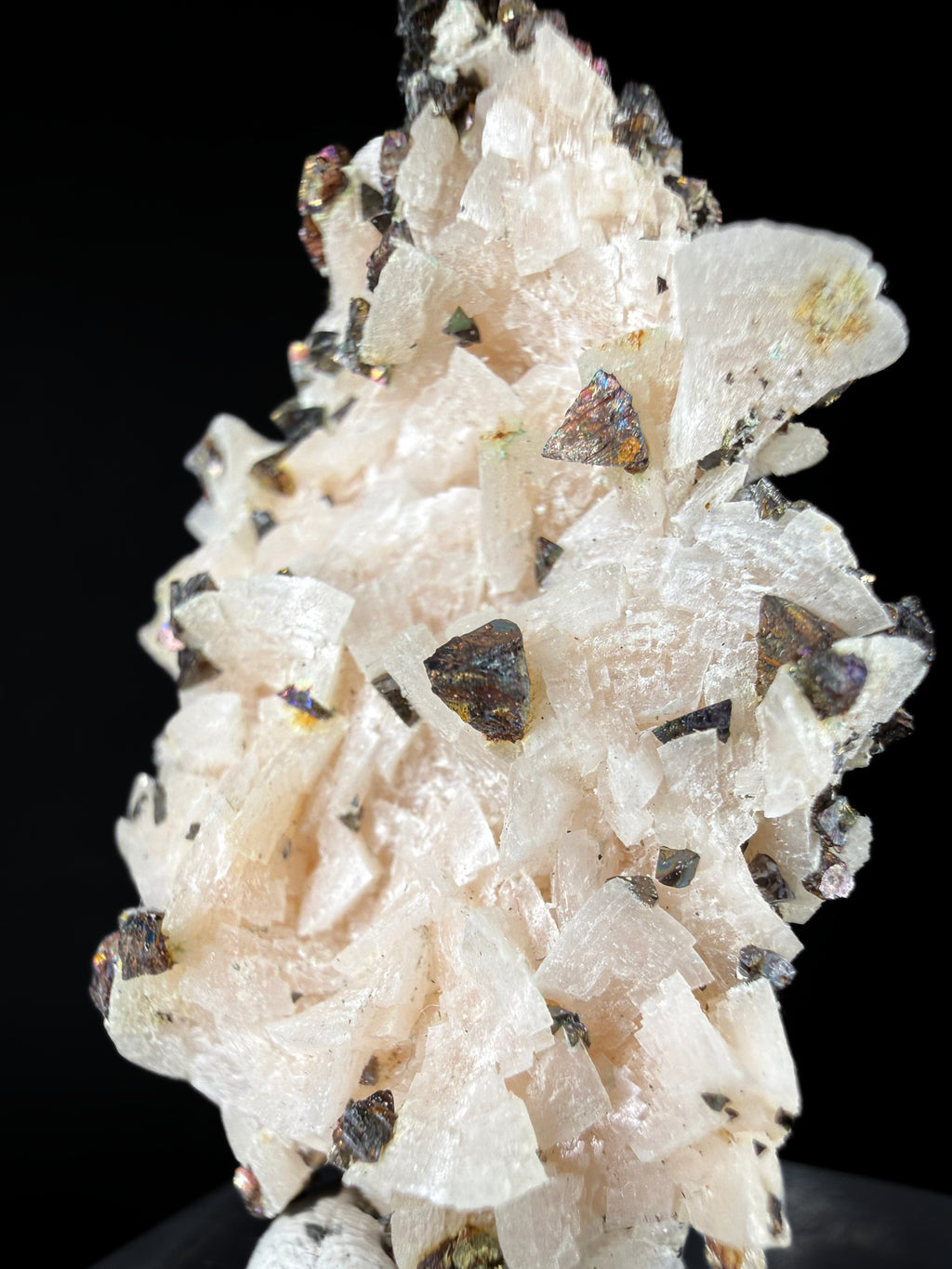 Dolomite with Chalcopyrite