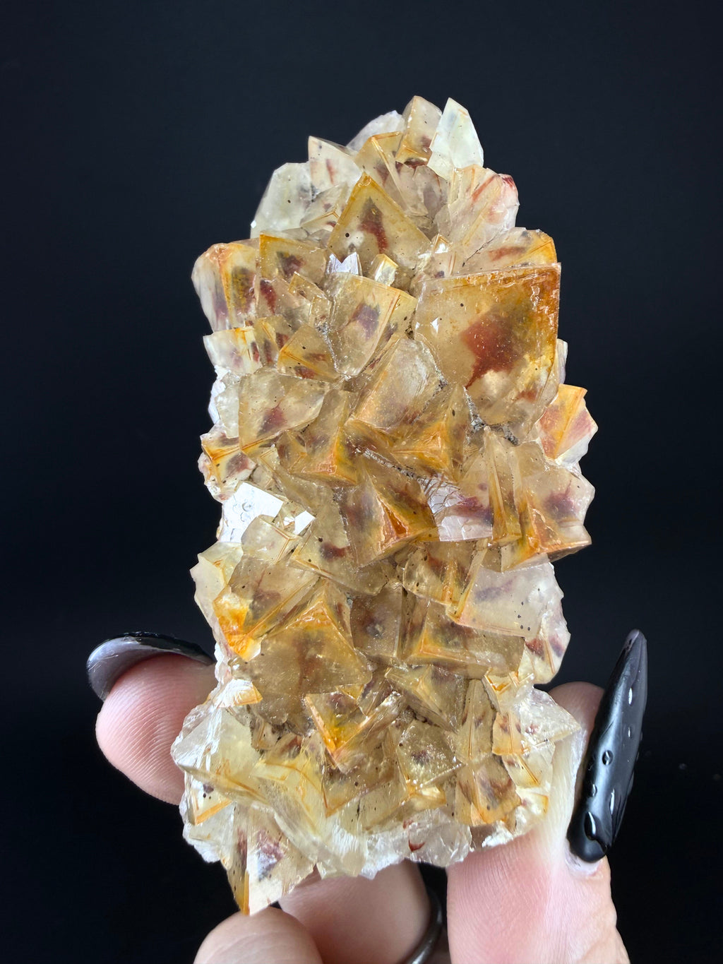 Calcite with Hematite Phantoms