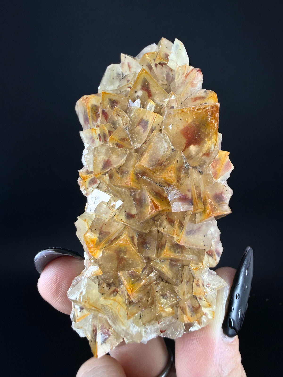 Calcite with Hematite Phantoms