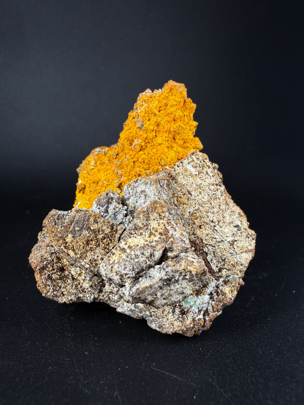 Smithsonite and Olivenite
