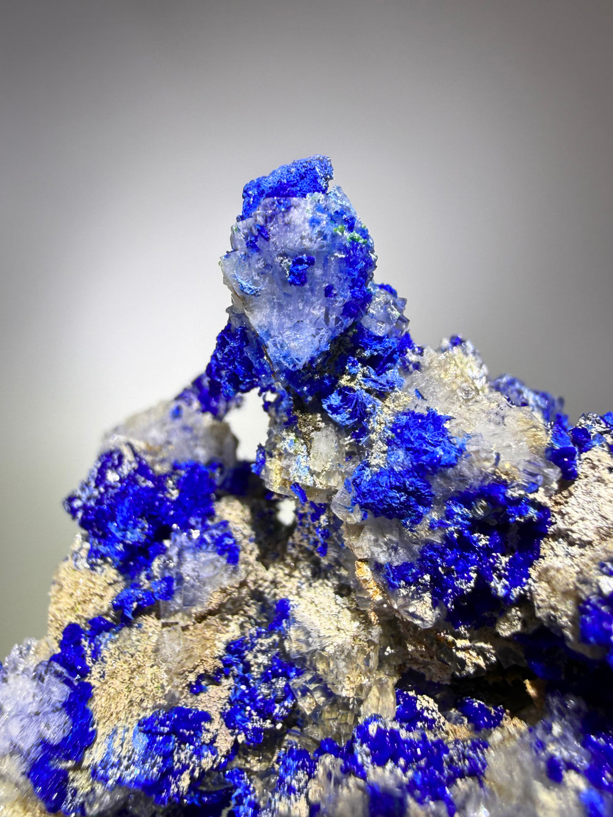 Azurite on Calcite
