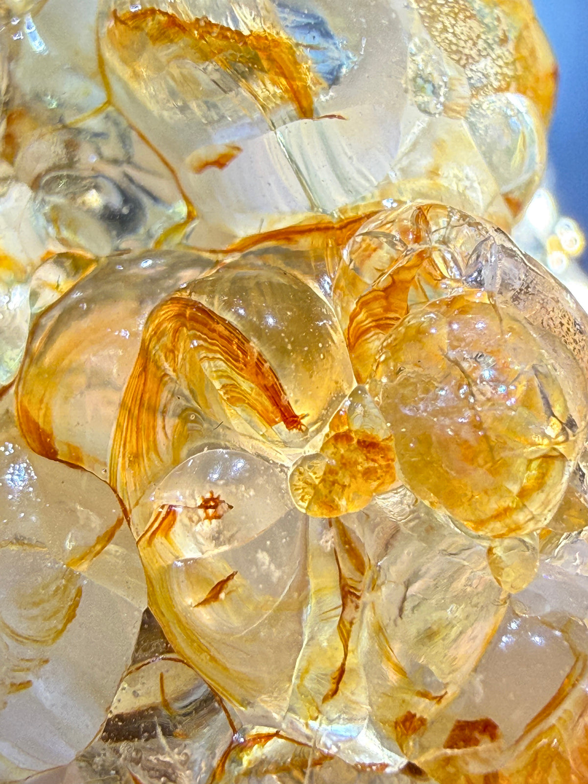 Opal var. Hyalite with Chalcedony