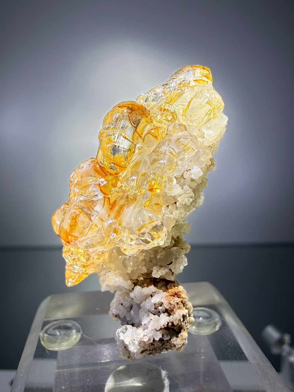 Opal var. Hyalite with Chalcedony