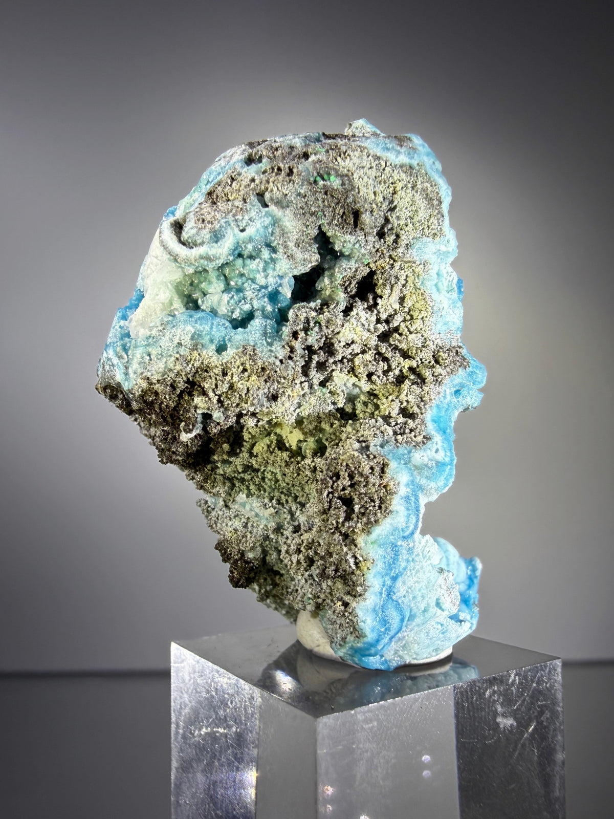Hemimorphite and Cerussite