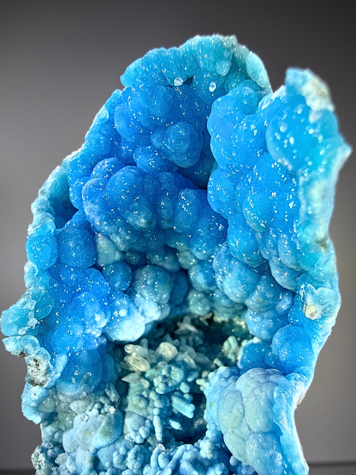 Hemimorphite and Cerussite