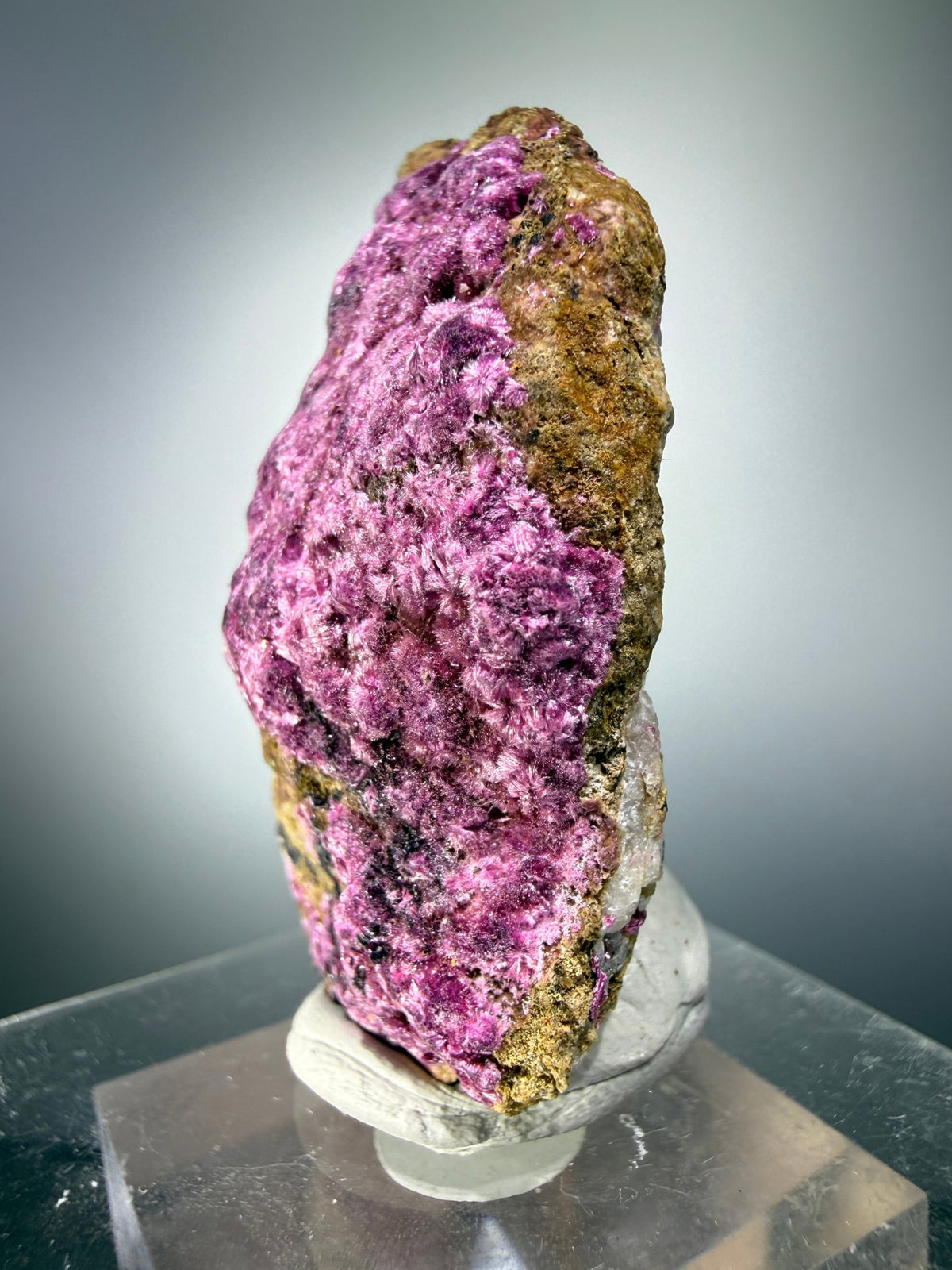 Erythrite