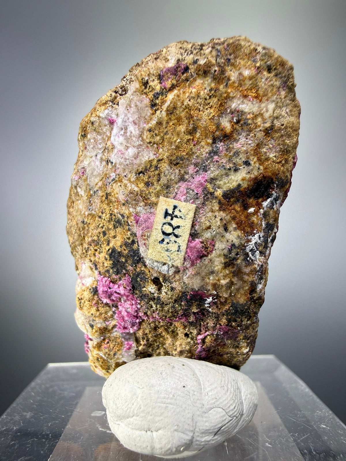 Erythrite