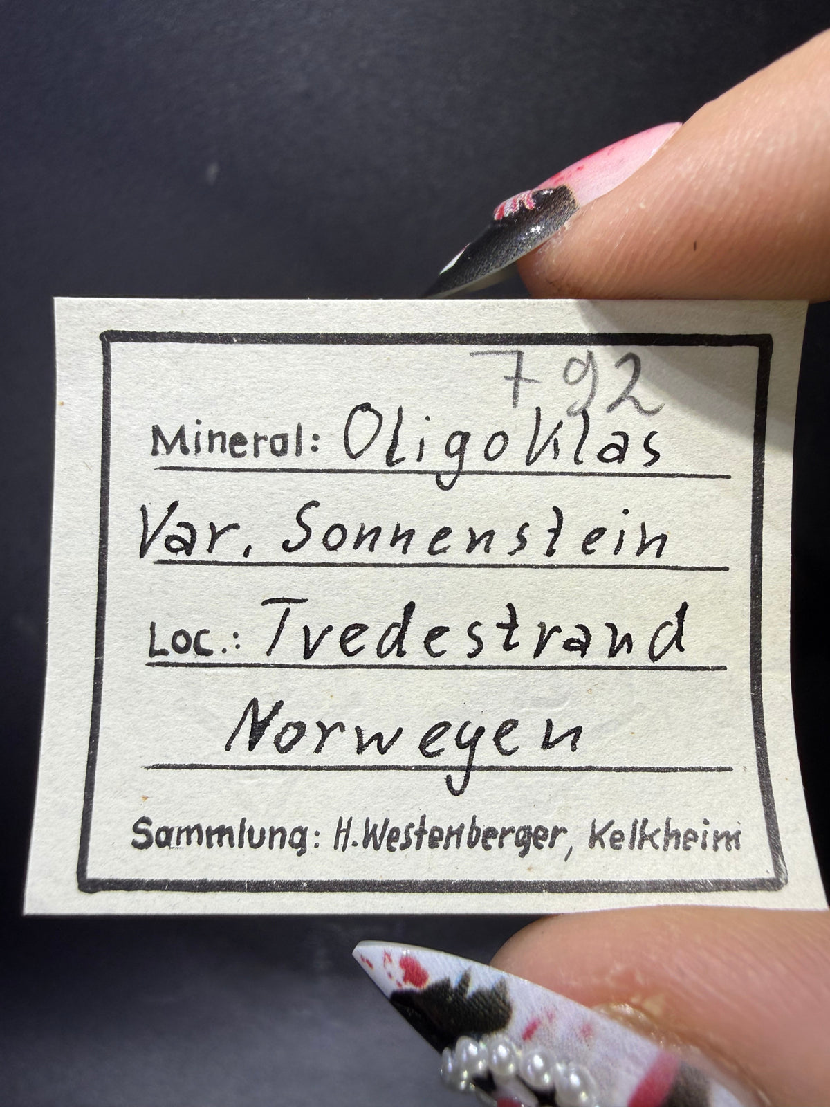Oligoclase Var. Sunstone
