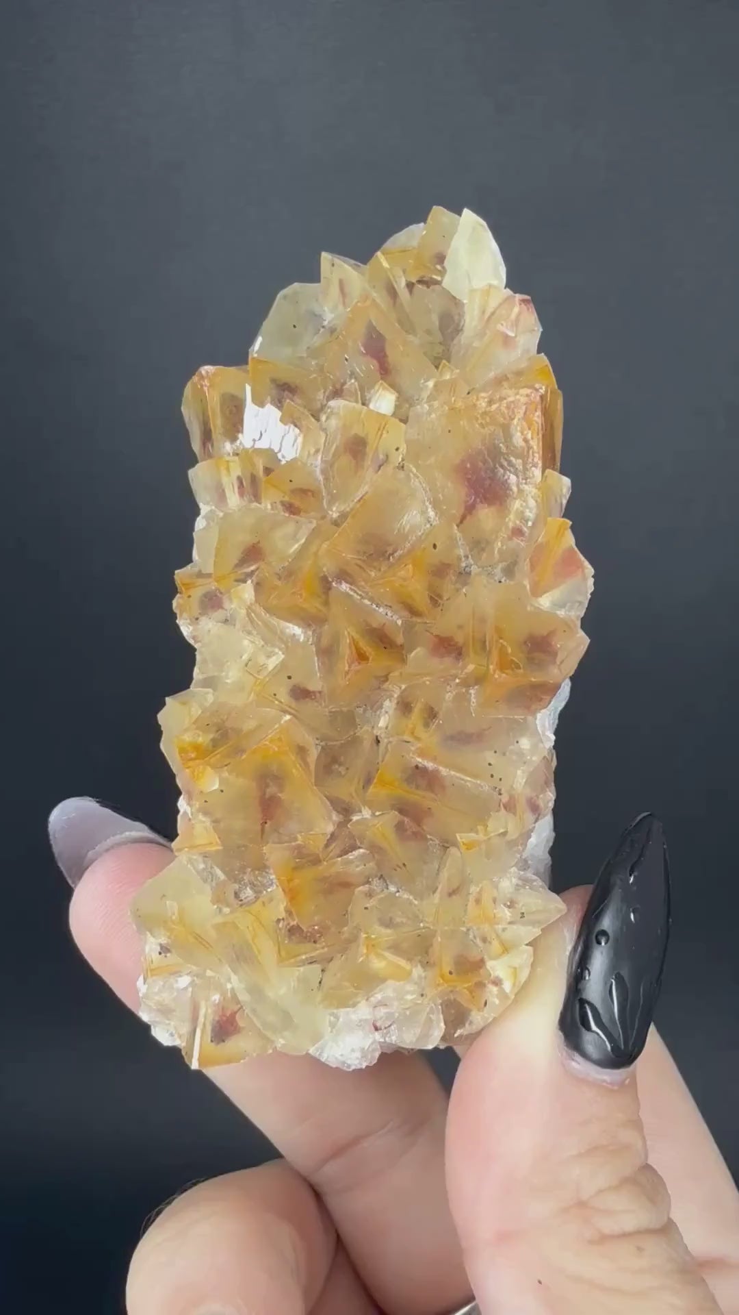 Calcite with Hematite Phantoms